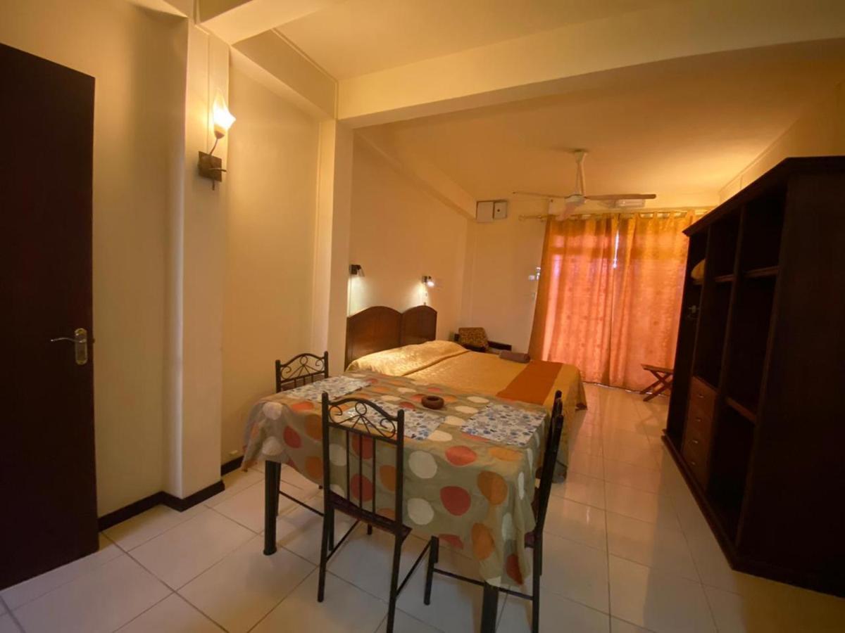 Monalysa Holidays Grand-Baie Exterior photo