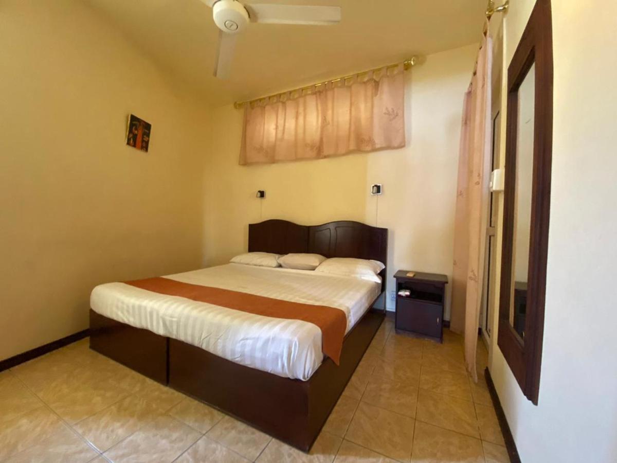 Monalysa Holidays Grand-Baie Exterior photo