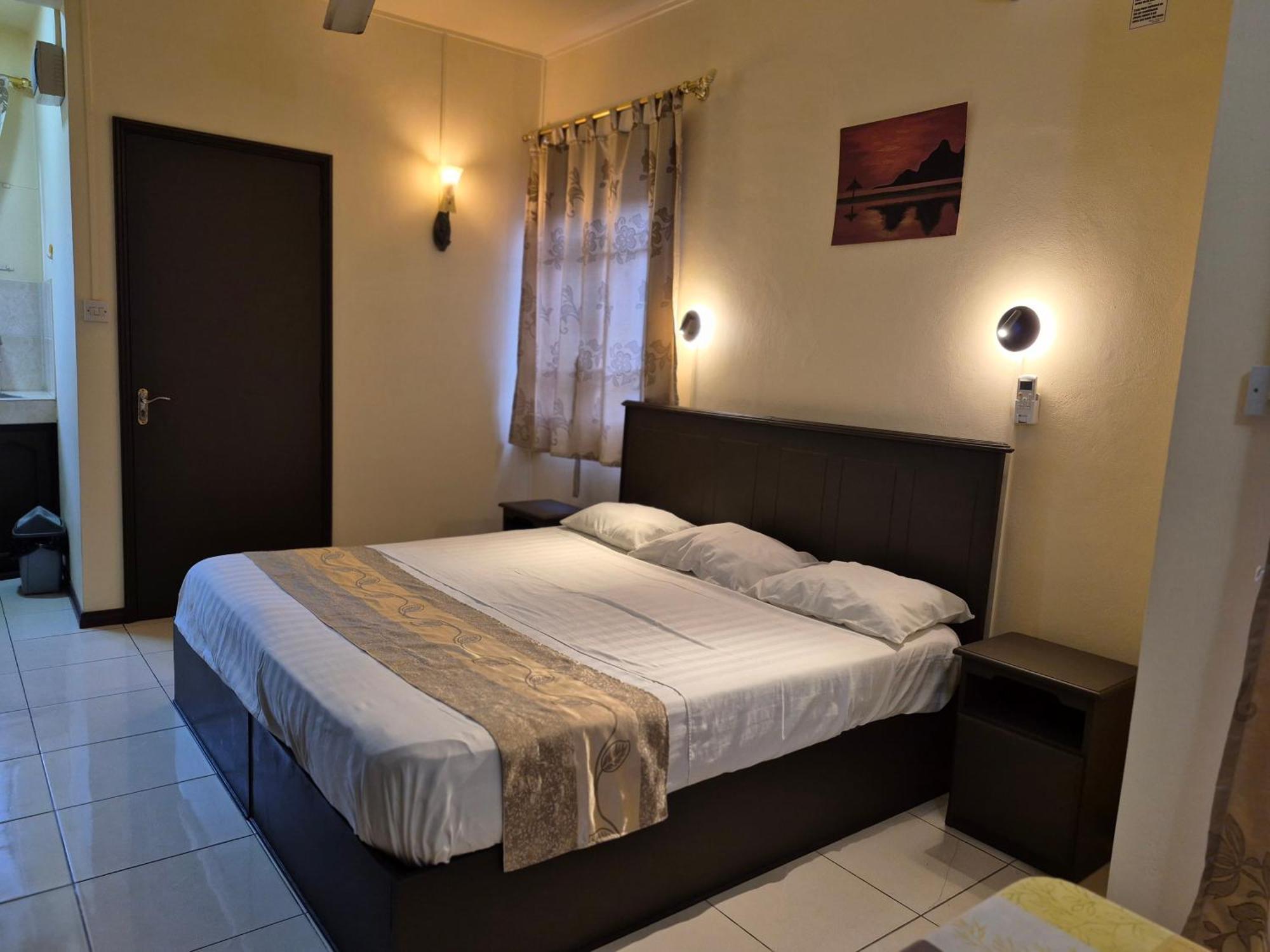 Monalysa Holidays Grand-Baie Exterior photo